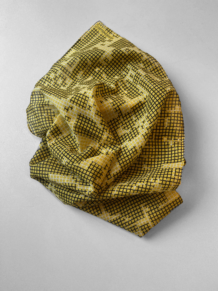 Shawl ‘Happy Mistakes Yellow’