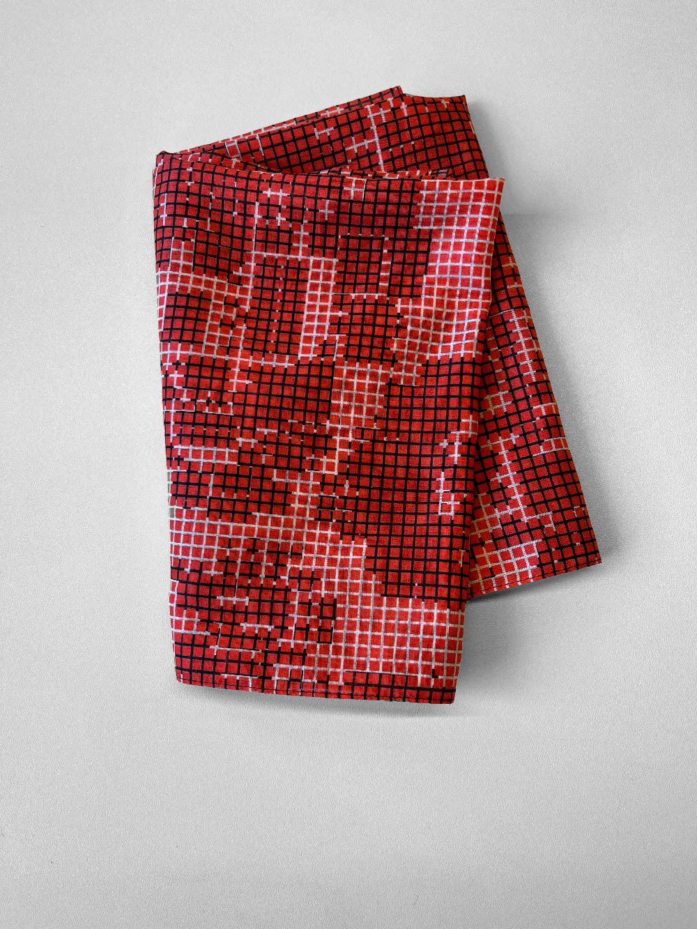 Shawl ‘Happy Mistakes Red’