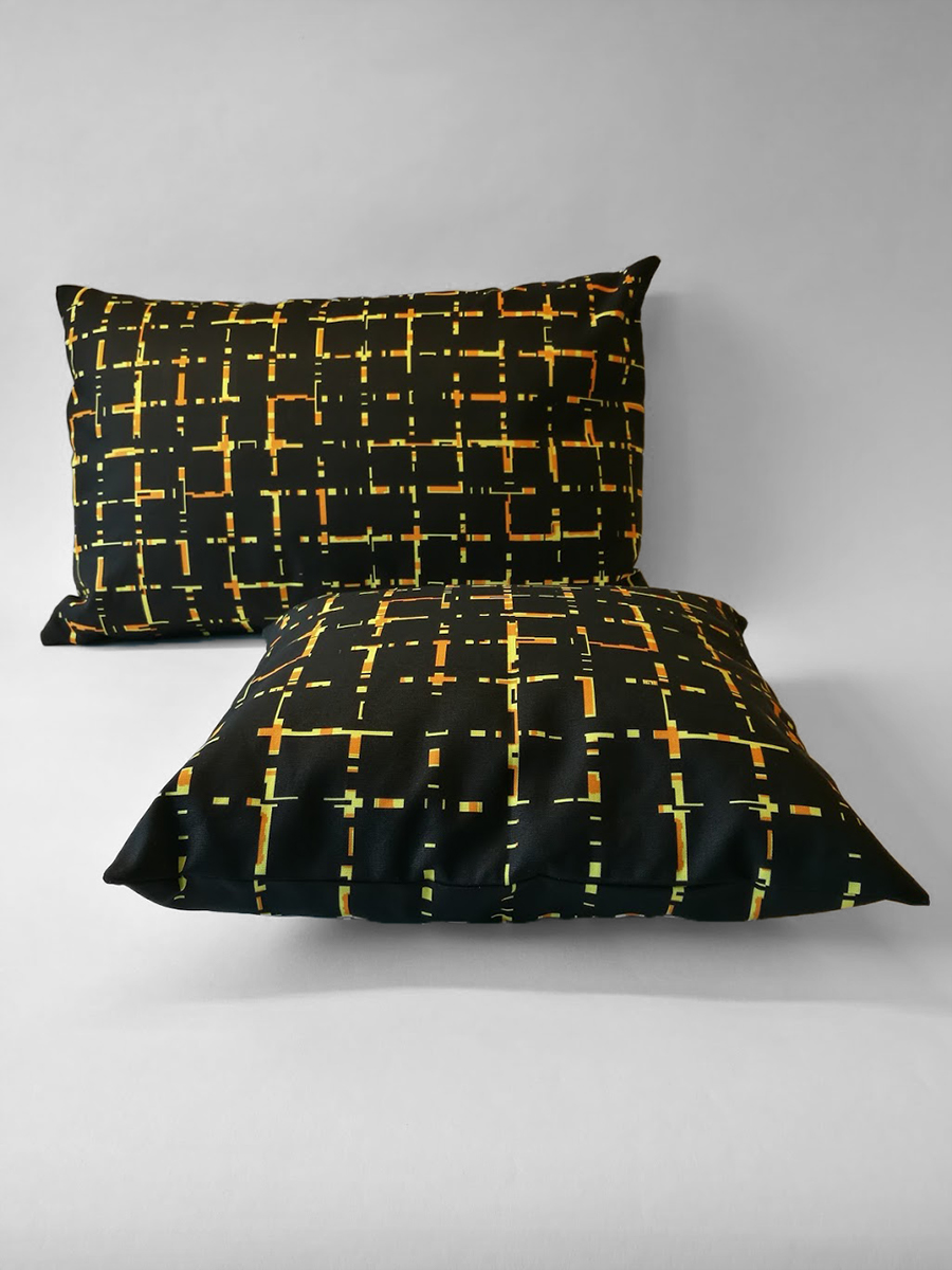 Pillow ‘Grids 6040 Black Ochre 0004’