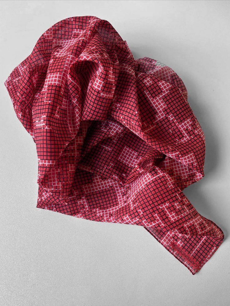 Shawl ‘Happy Mistakes Red’