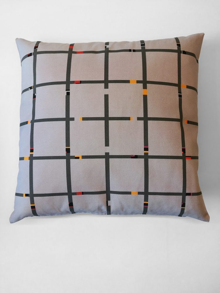 Pillow ‘An-Jet Light Grey’